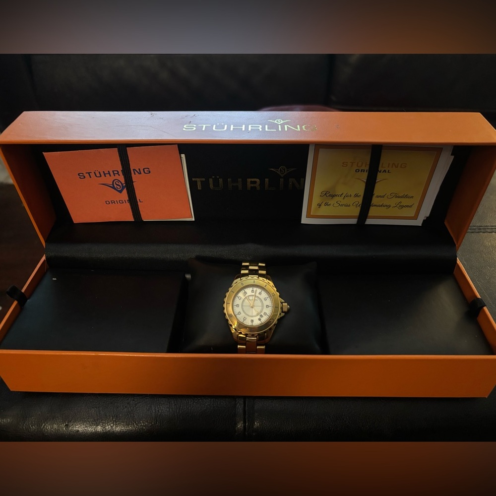 STUHRLING ORIGINAL Fusion 957S Quartz Gold Tone Bracelet Watch, with Box - Picture 2 of 8